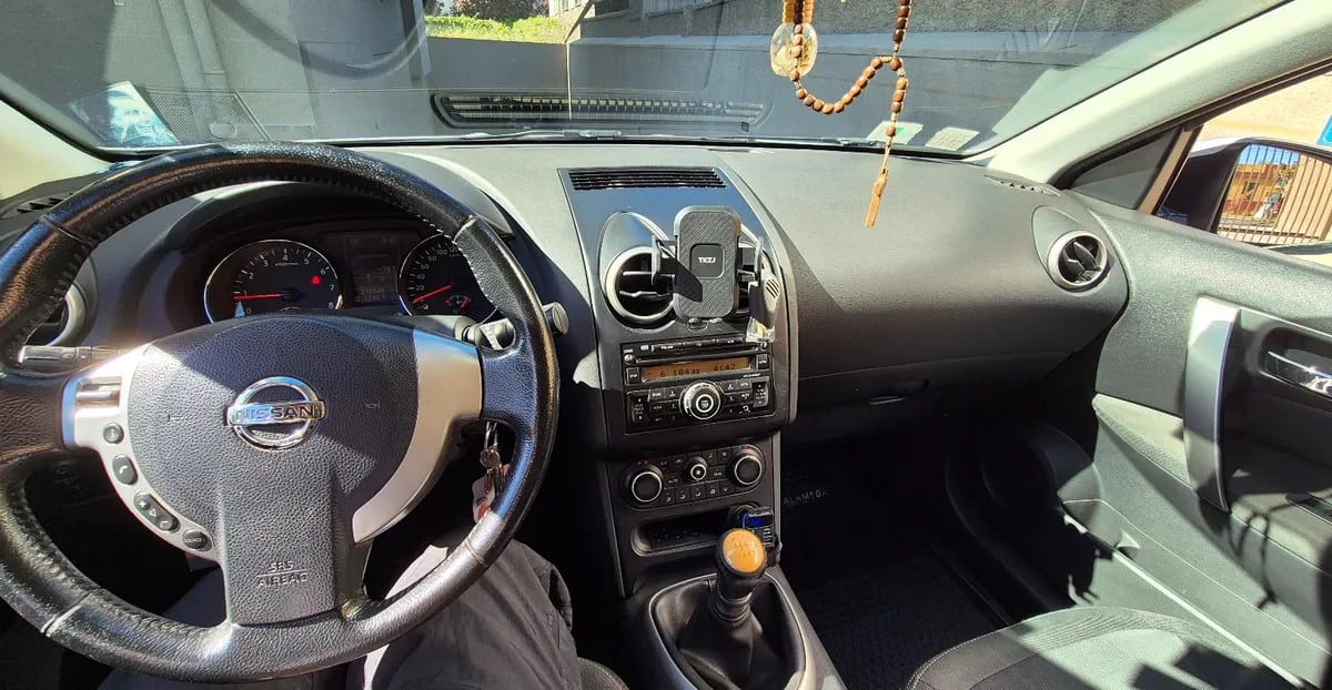 NISSAN QASHQAI 2.0 Ee Mt 4x2 año 2013