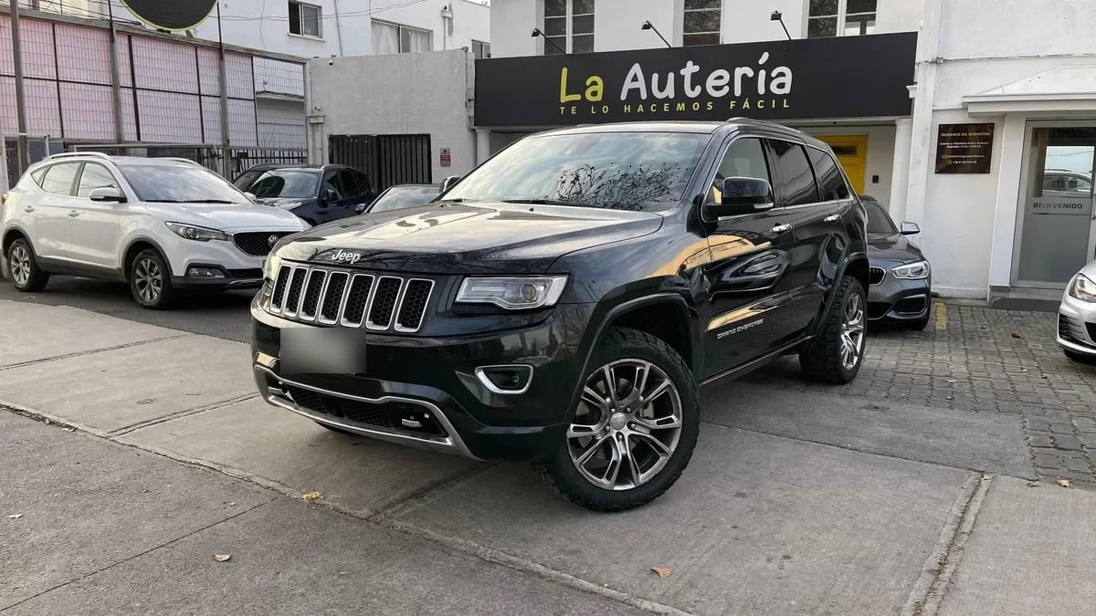 Jeep Cherokee Overland 5.7 Aut año 2016