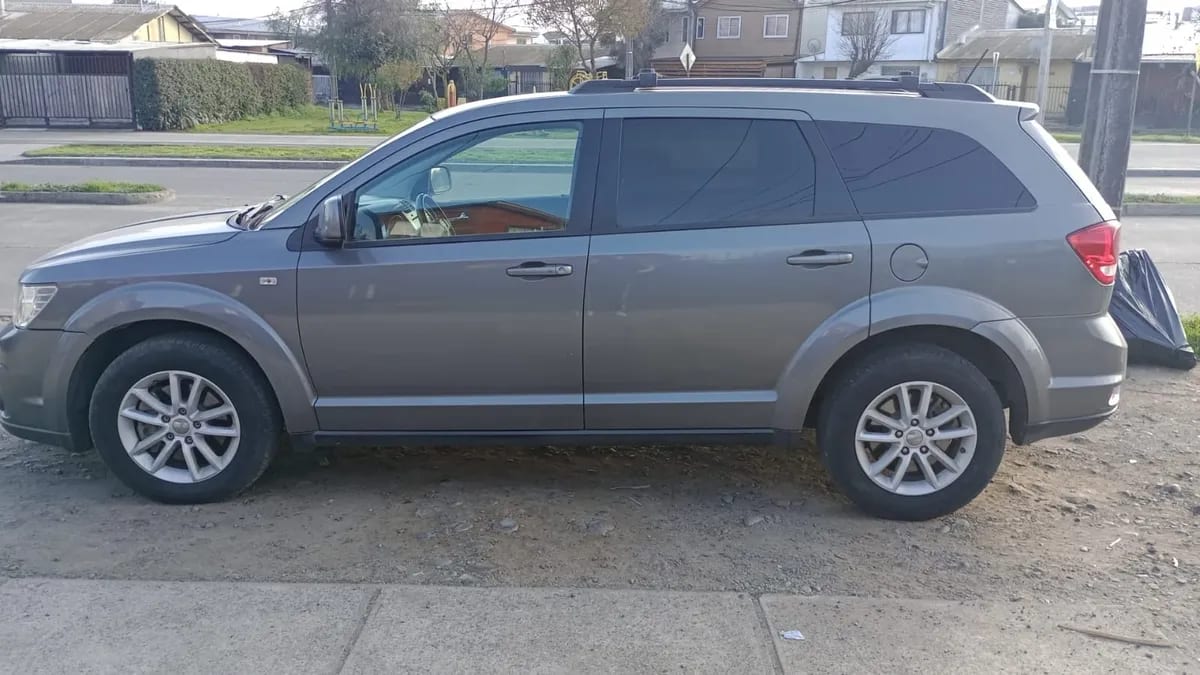 DODGE JOURNEY 2.4 Se At año 2013