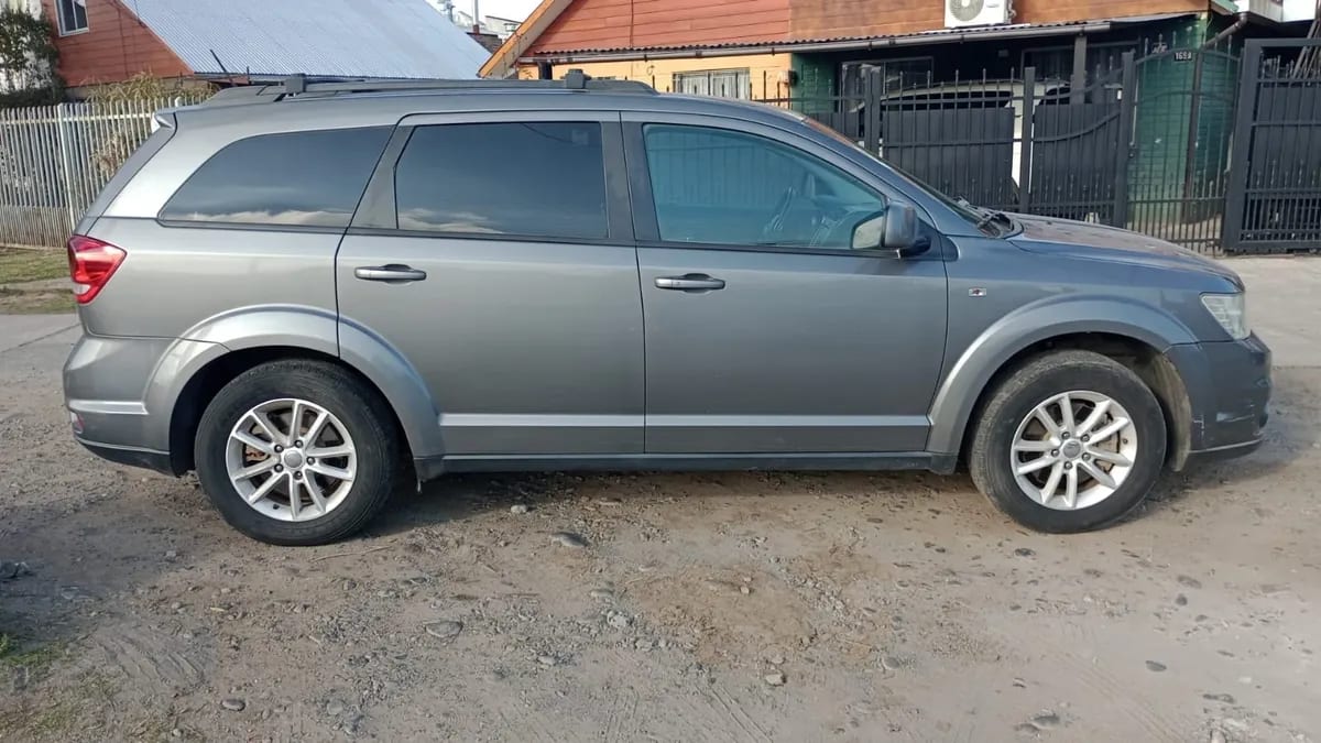 DODGE JOURNEY 2.4 Se At año 2013