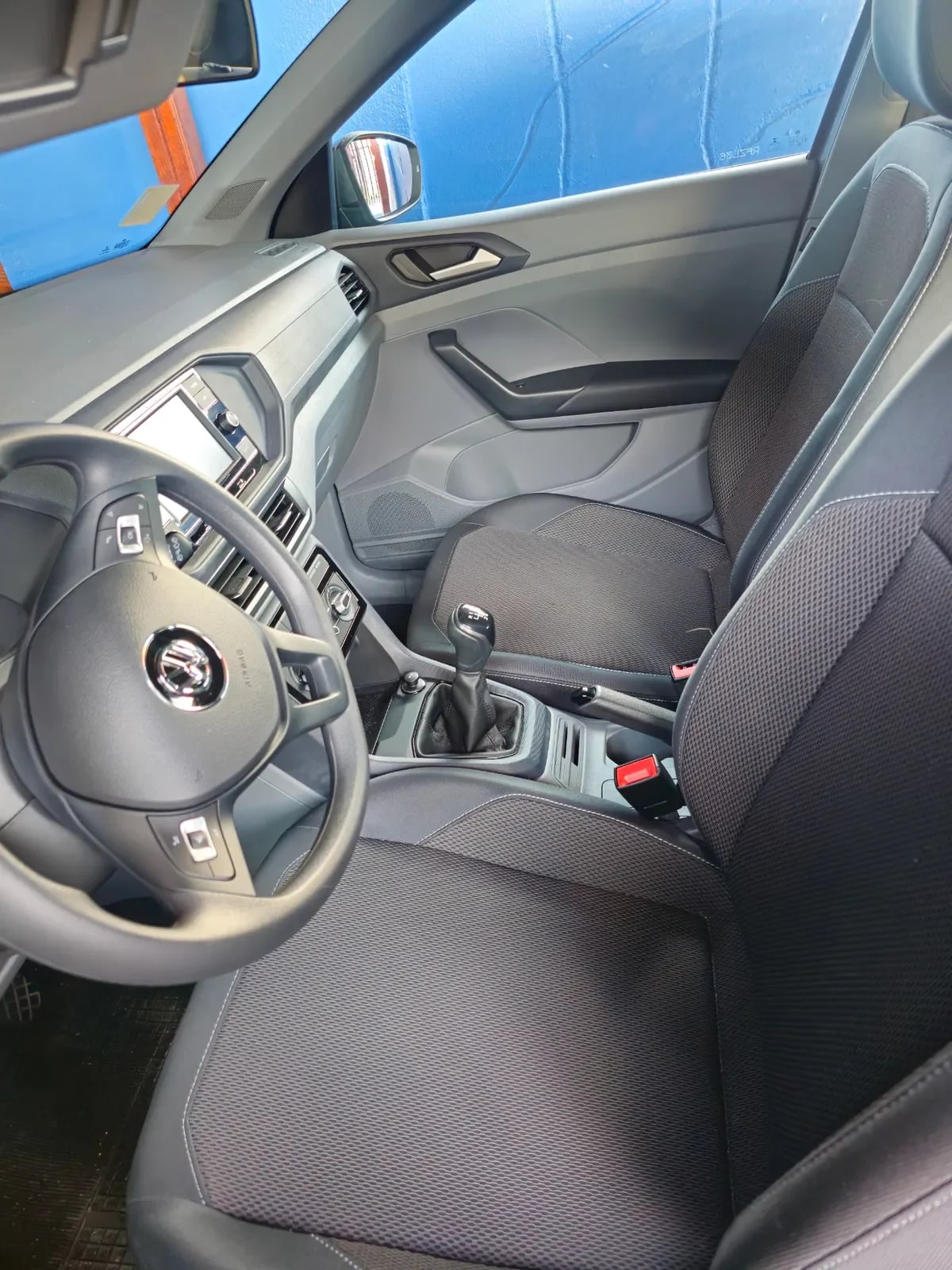 VOLKSWAGEN T-CROSS 1.0 Tsi Trendline Mt año 2022