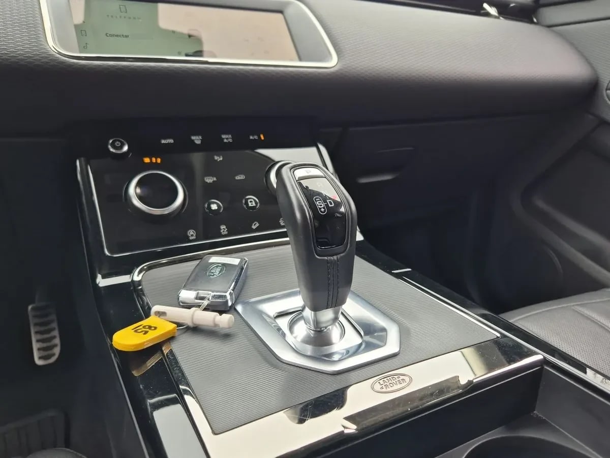 Land Rover Evoque 2.0i R-Dynamic S año 2024
