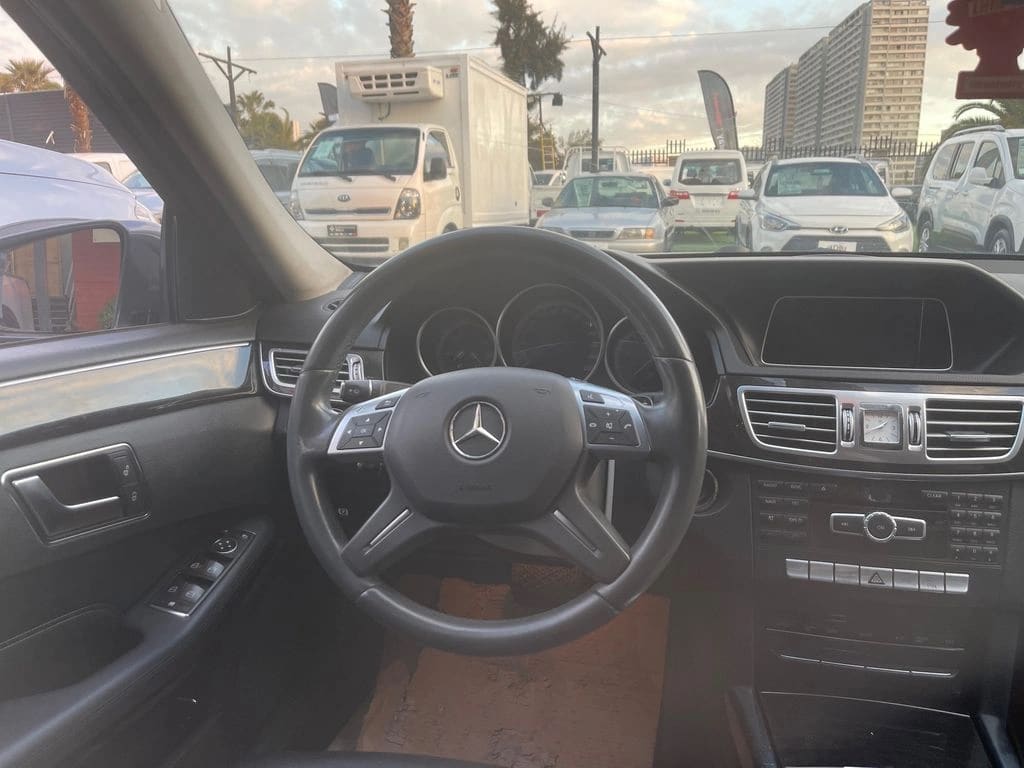 MERCEDES-BENZ 200 2.0 Aut año 2014