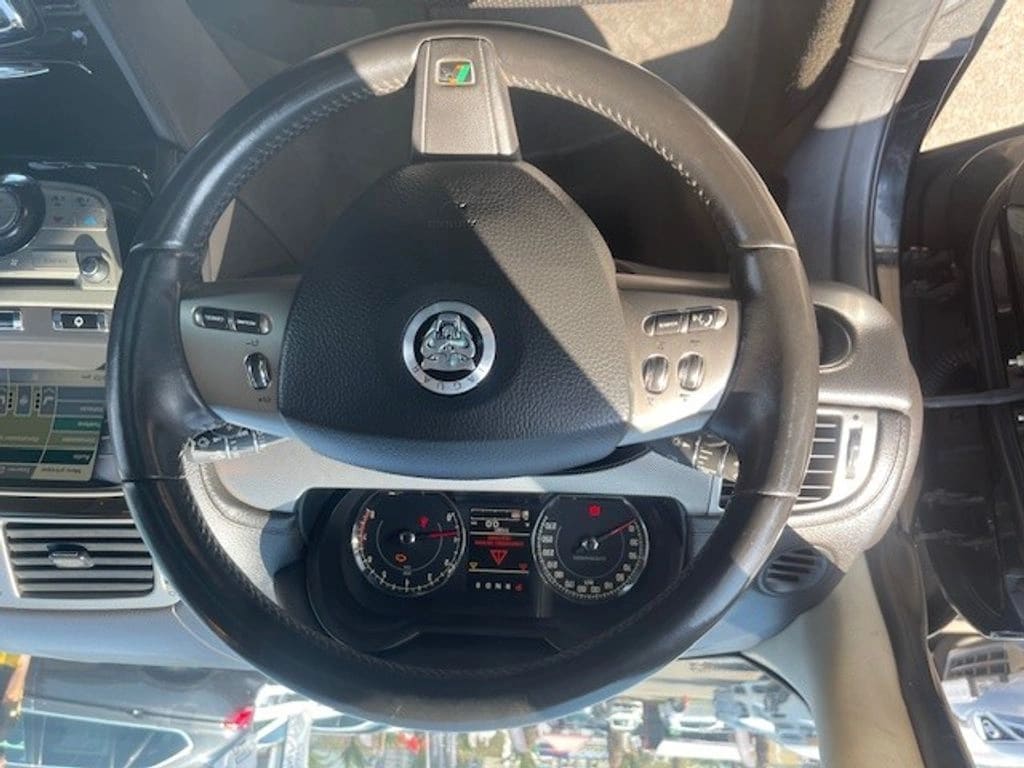 JAGUAR XKR-S 5.8 V8 Supercharged año 2012