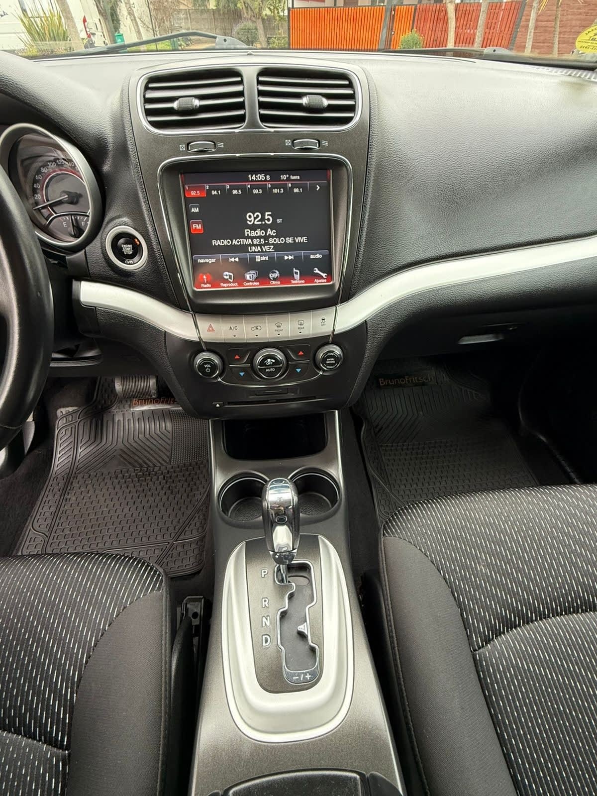 DODGE JOURNEY 2.4 Se At año 2019