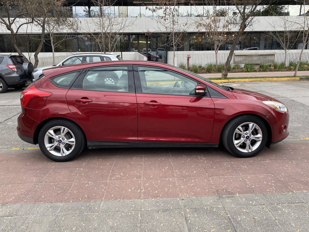 FORD FOCUS Se año 2014