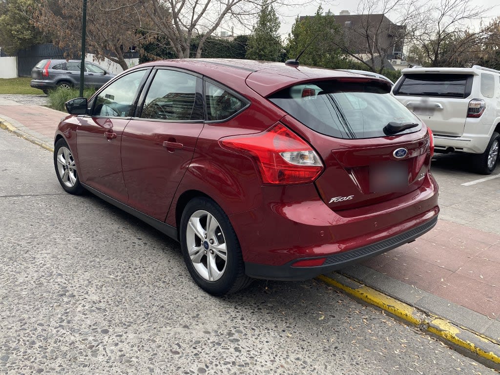 FORD FOCUS Se año 2014