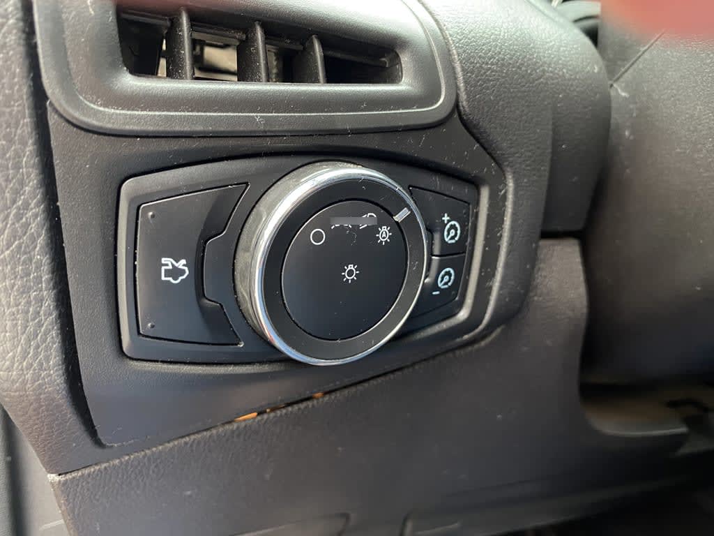 FORD FOCUS Se año 2014