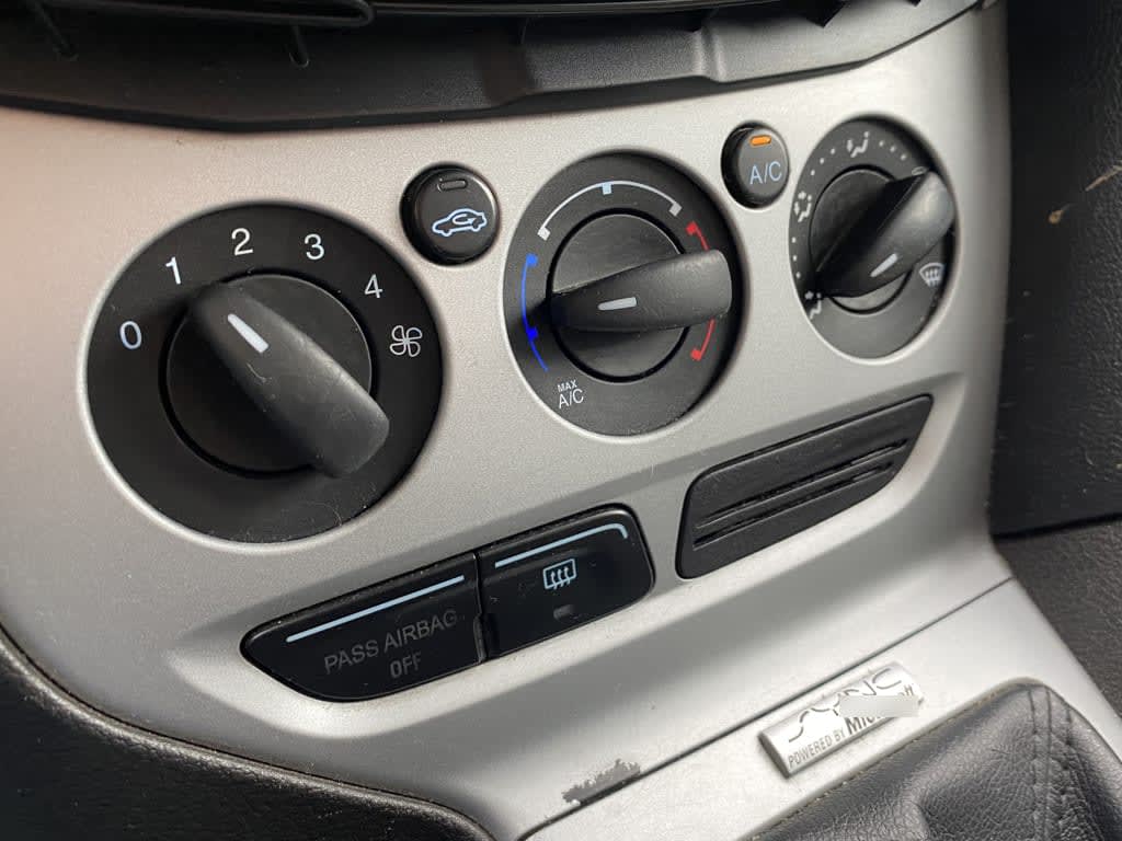 FORD FOCUS Se año 2014