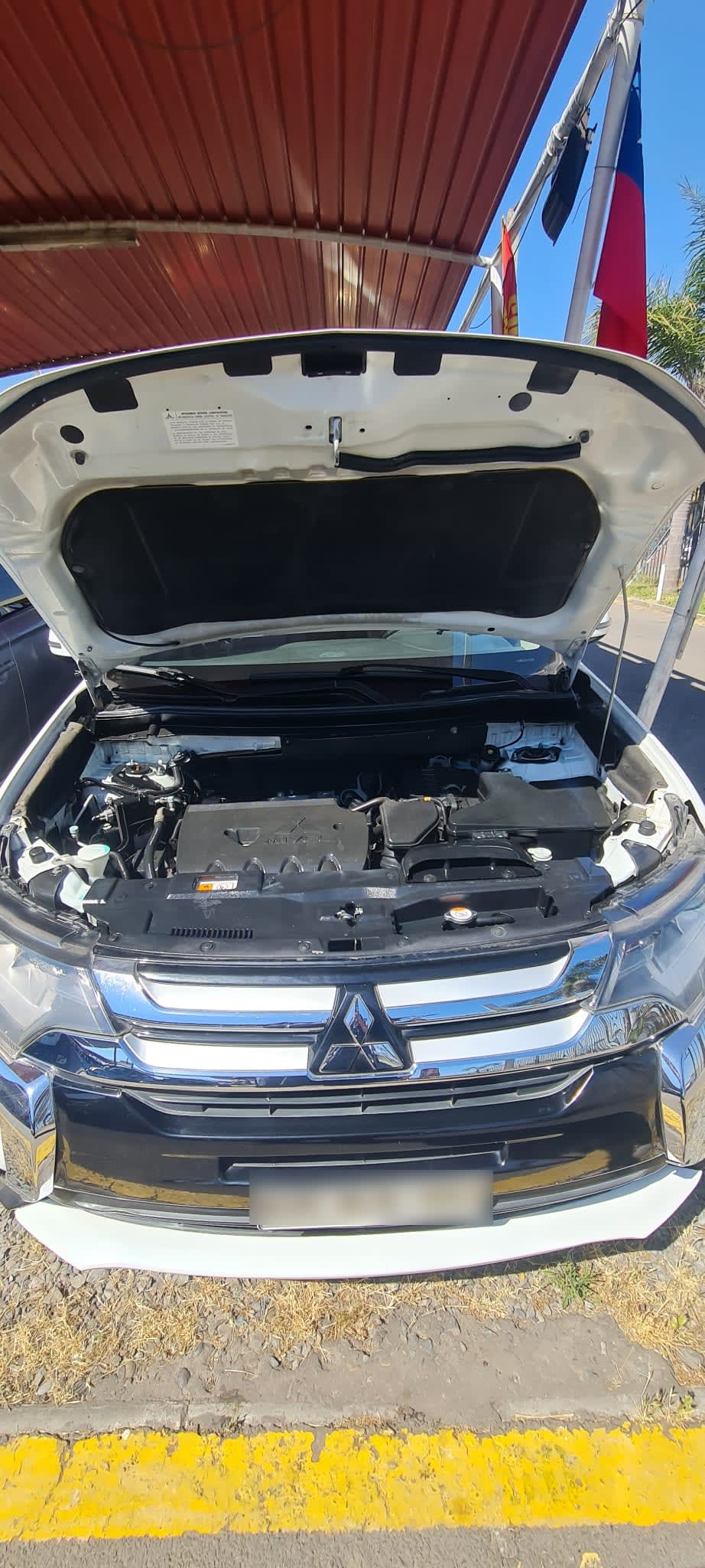 MITSUBISHI OUTLANDER 2.4 Glx At 4x4 año 2018