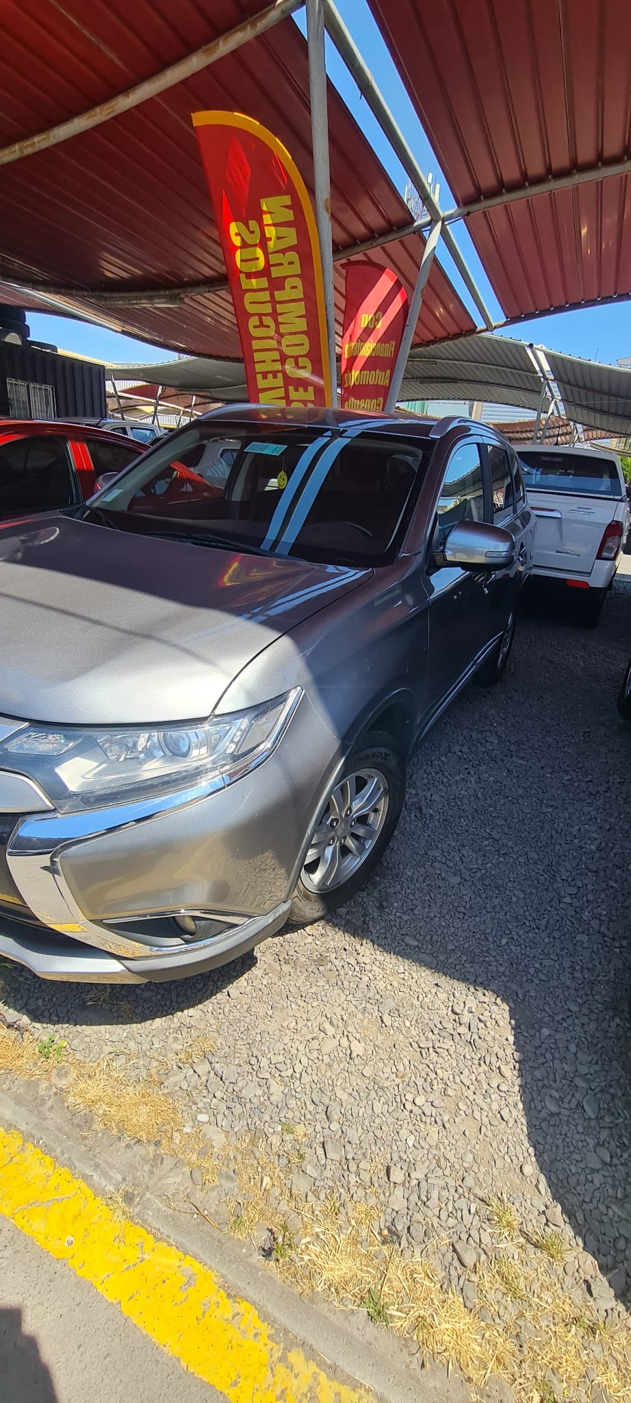 MITSUBISHI OUTLANDER 2.0 4x2 At año 2019