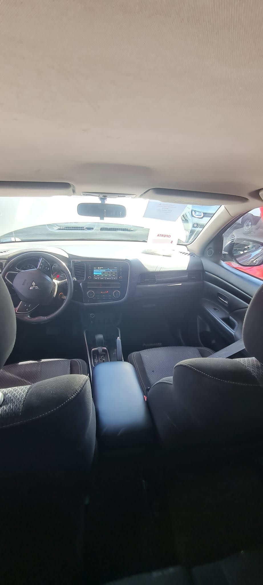 MITSUBISHI OUTLANDER 2.0 4x2 At año 2019