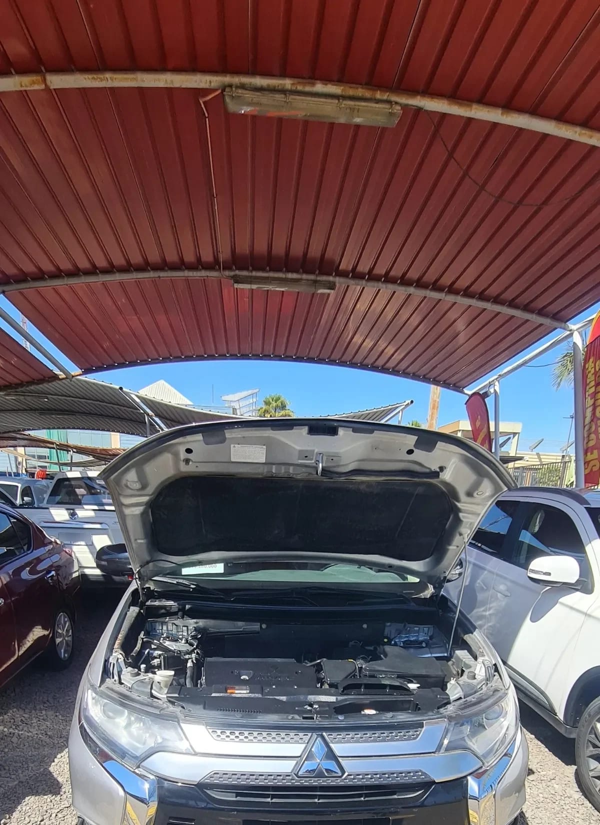 MITSUBISHI OUTLANDER 2.0 4x2 At año 2019