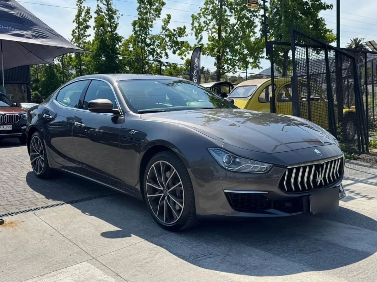 MASERATI GHIBLI Gt Hibrido año 2022