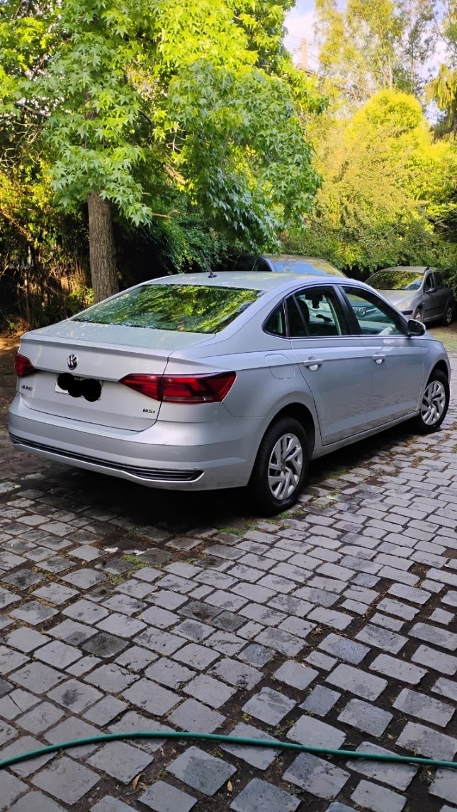 VOLKSWAGEN VIRTUS 1.6 Trendline Mt año 2021