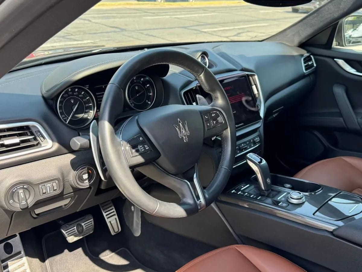 MASERATI GHIBLI Gt Hibrido año 2022