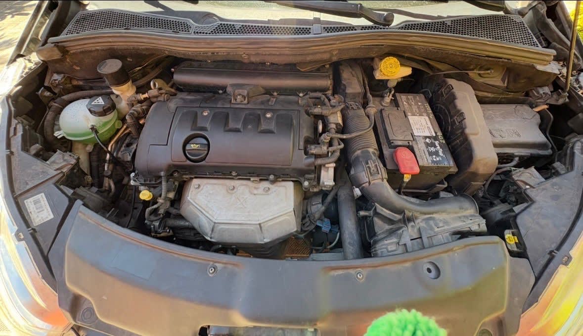 Peugeot 208 1.6 Sport Vti 120hp 3p Mt año 2014