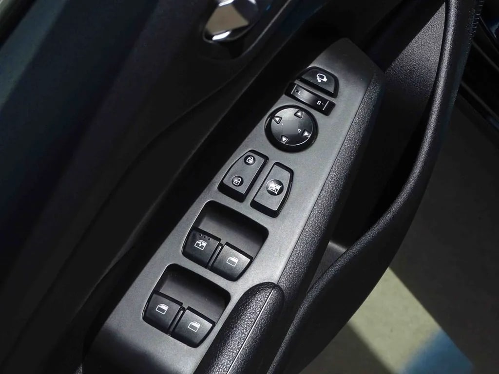 Hyundai Accent 1.6 año 2023