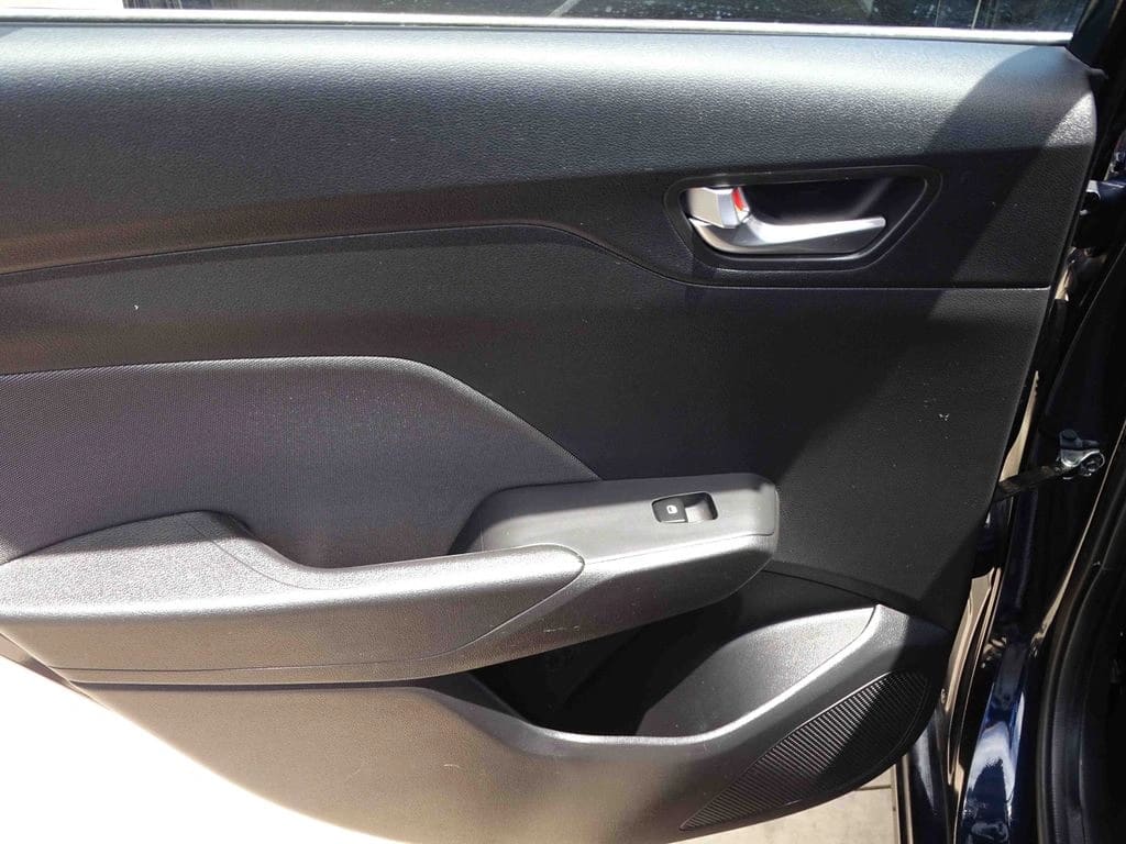 Hyundai Accent 1.6 año 2023