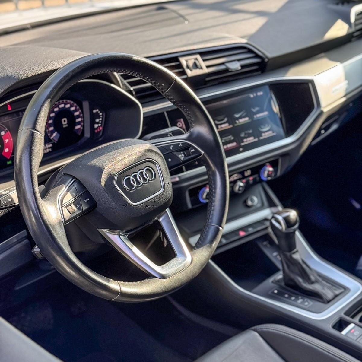 AUDI Q3 1.4 Sportback 35 Tfsi Sport At año 2021