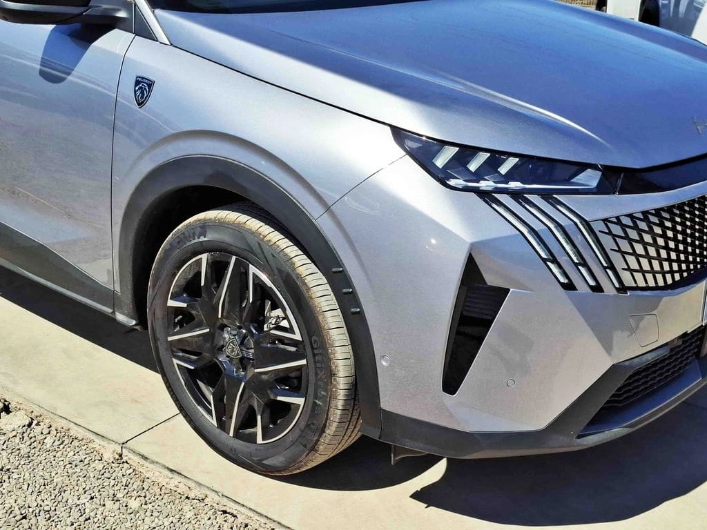 Peugeot 5008 Gt año 2025