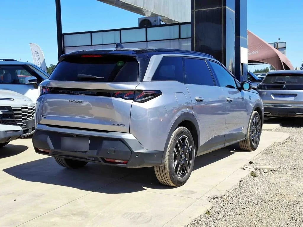 Peugeot 5008 Gt año 2025