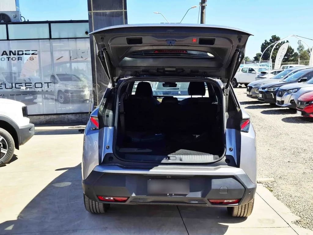 Peugeot 5008 Gt año 2025