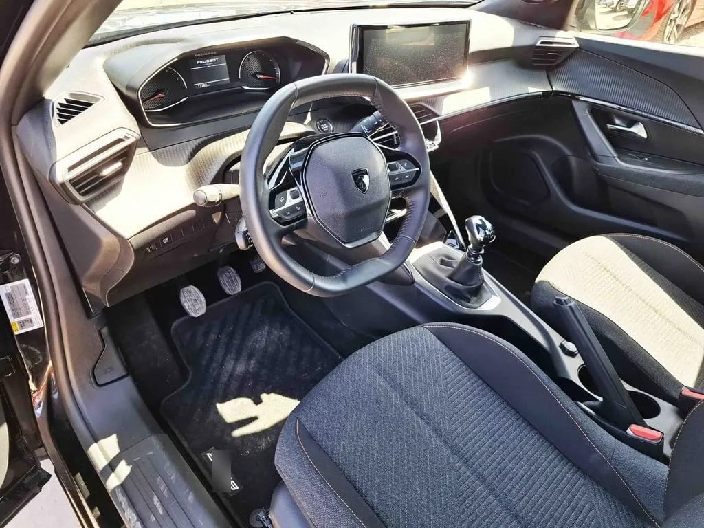 Peugeot 2008 Style año 2025