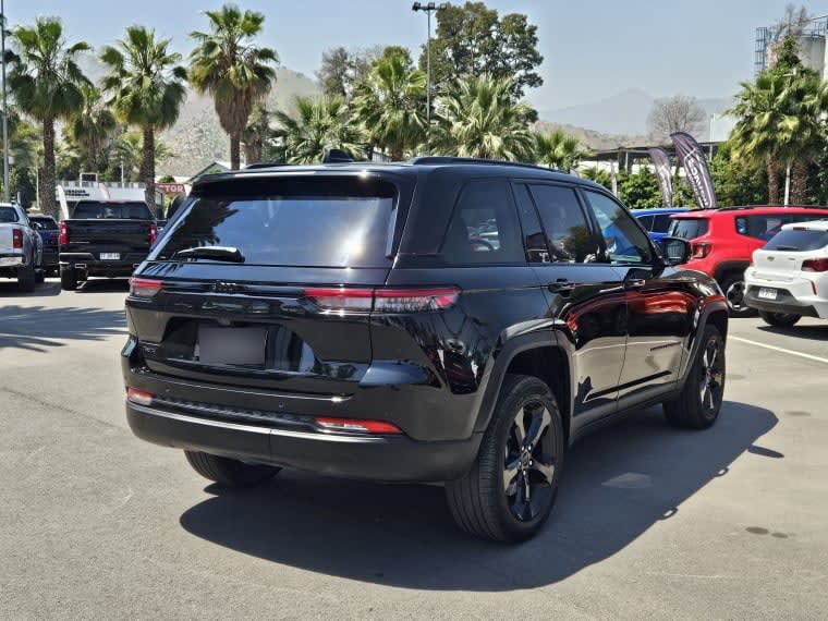 Jeep Grand Cherokee 3.6 Altitude 4x4 At año 2024