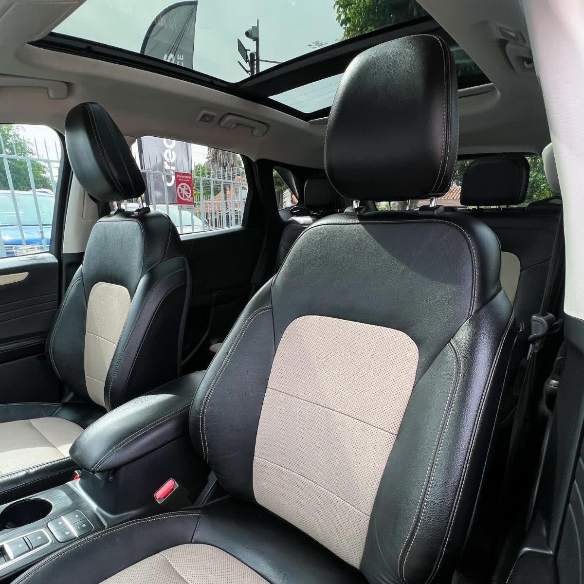 FORD ESCAPE 2.0 Titanium Ecoboost At 4x4 año 2023