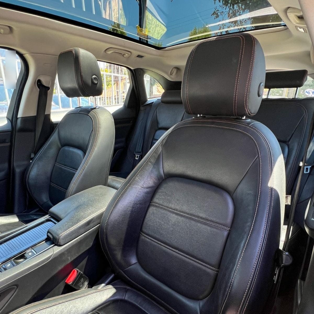 Jaguar F-PACE Otra año 2018