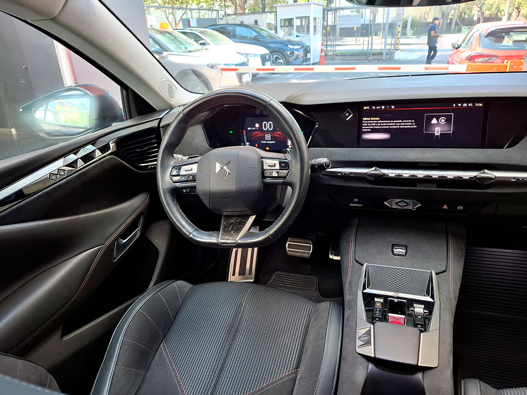DS Automobiles 4 1.6 Performance Line año 2023