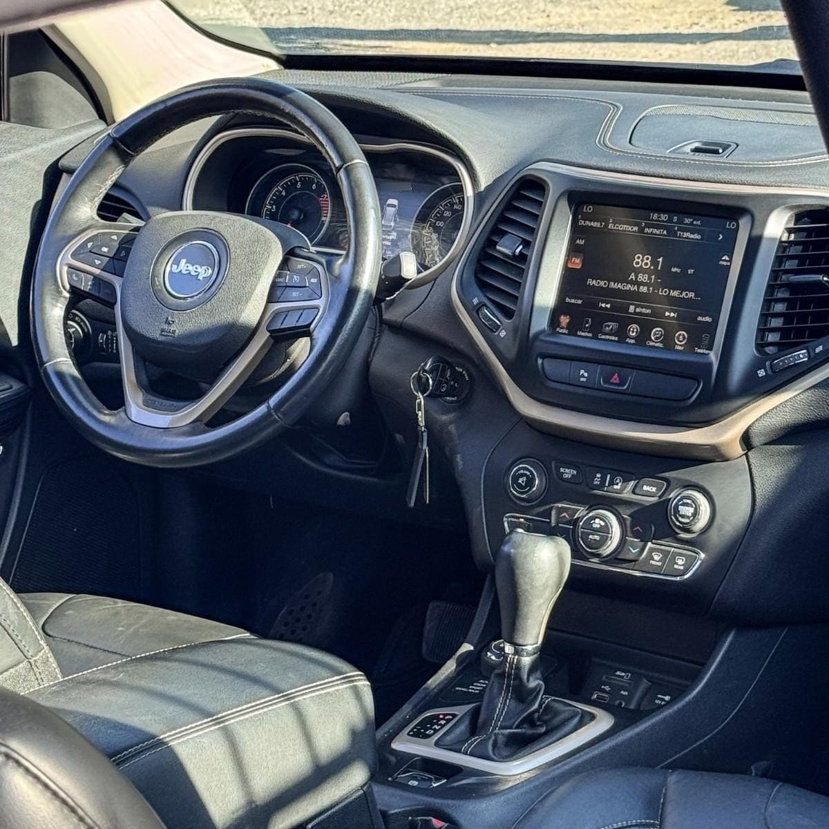JEEP CHEROKEE 3.2 Limited At 4x4 año 2016