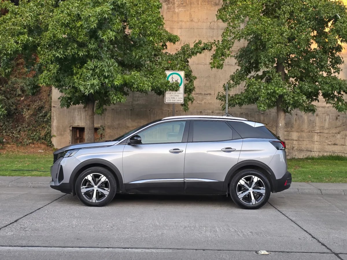PEUGEOT 3008 1.5 Active Bluehdi 130 Mt Diesel año 2023
