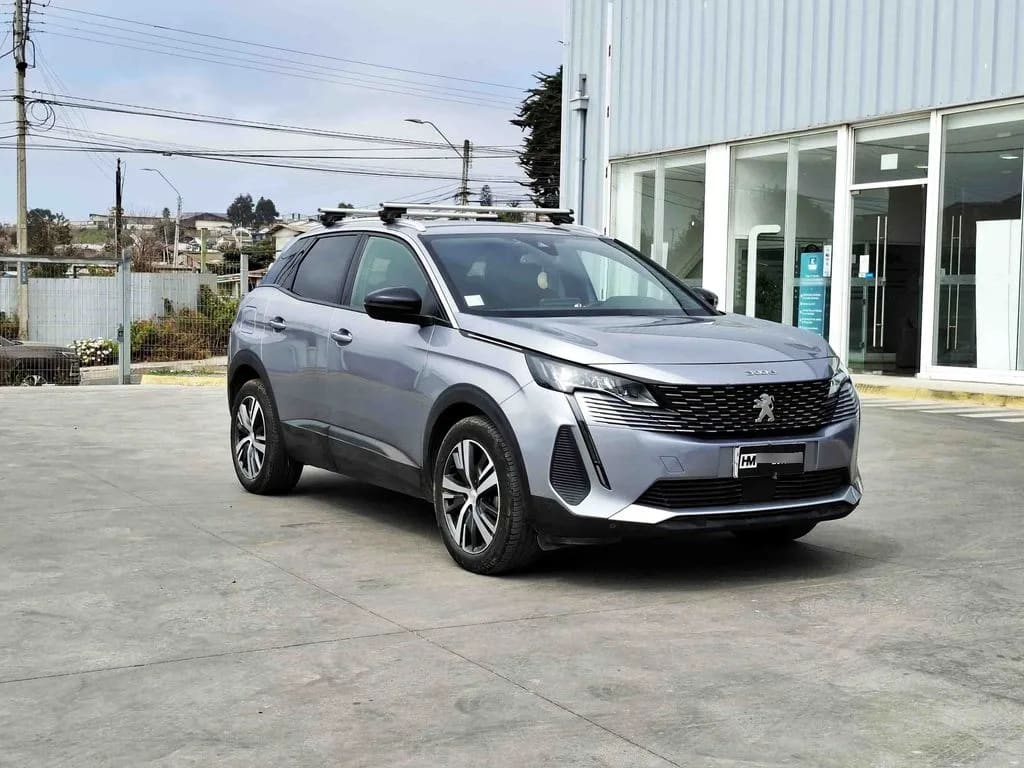 Peugeot 3008 1.2 año 2023