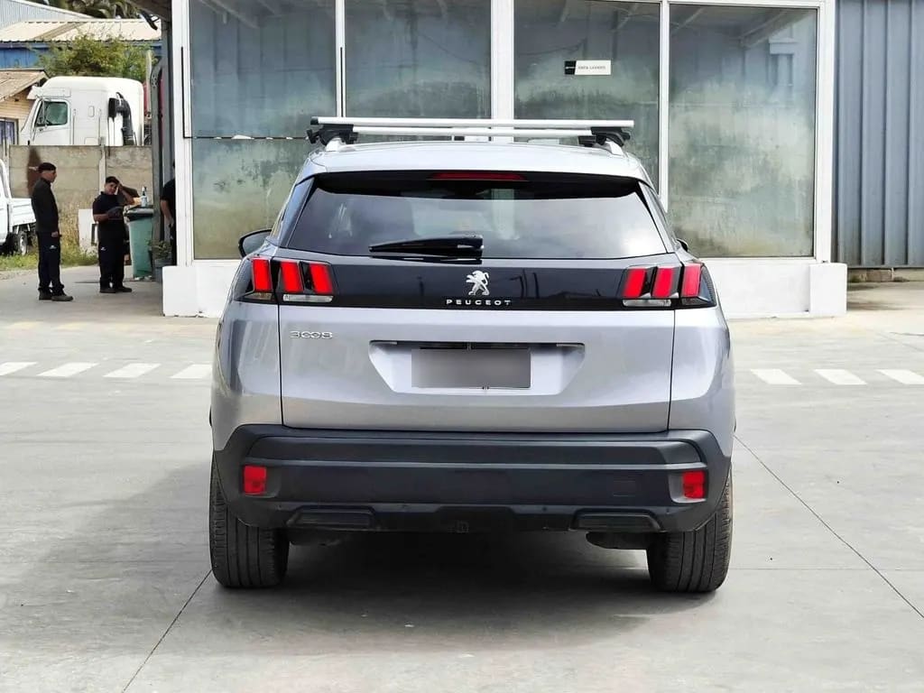 Peugeot 3008 1.2 año 2023