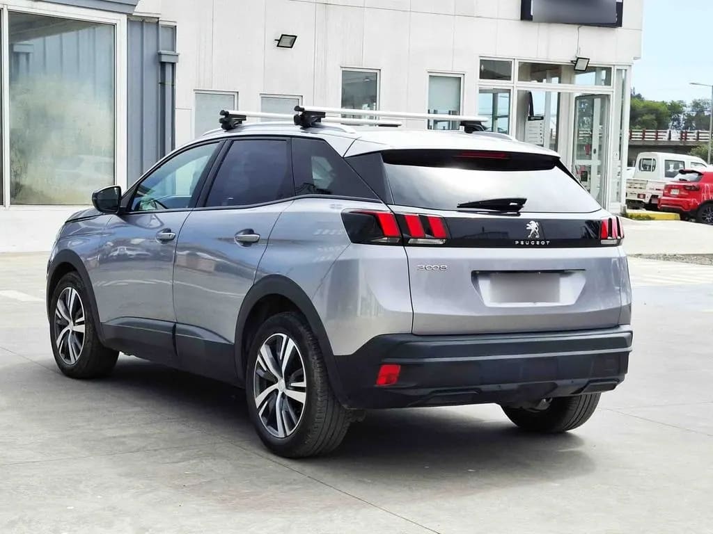 Peugeot 3008 1.2 año 2023
