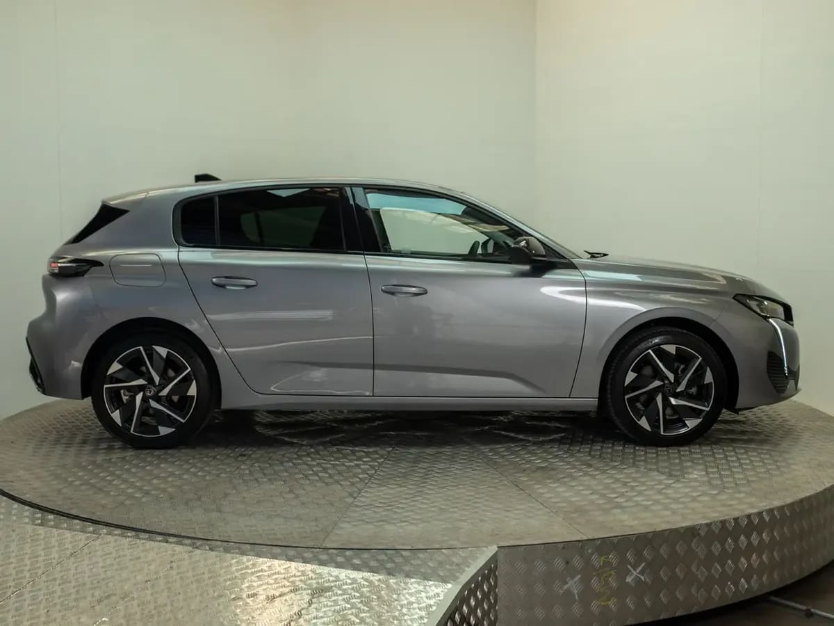 Peugeot 308 308 1.5 Allure Pack Bluehdi 130 At Diesel año 2025