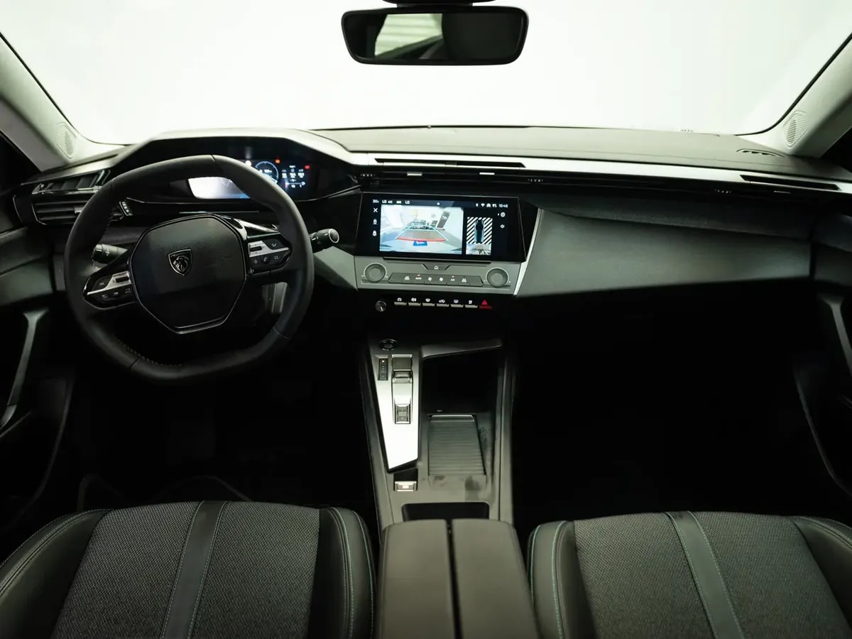 Peugeot 308 308 1.5 Allure Pack Bluehdi 130 At Diesel año 2025
