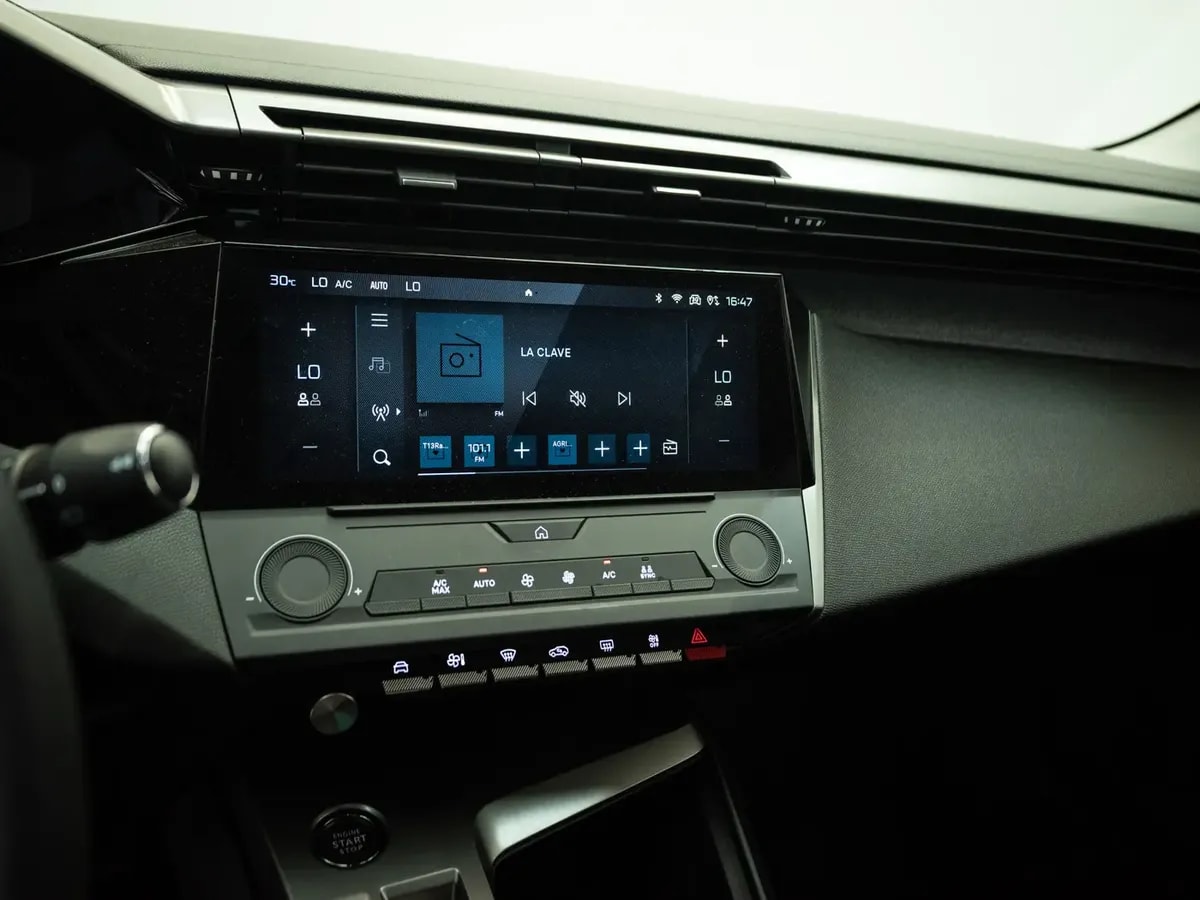 Peugeot 308 308 1.5 Allure Pack Bluehdi 130 At Diesel año 2025