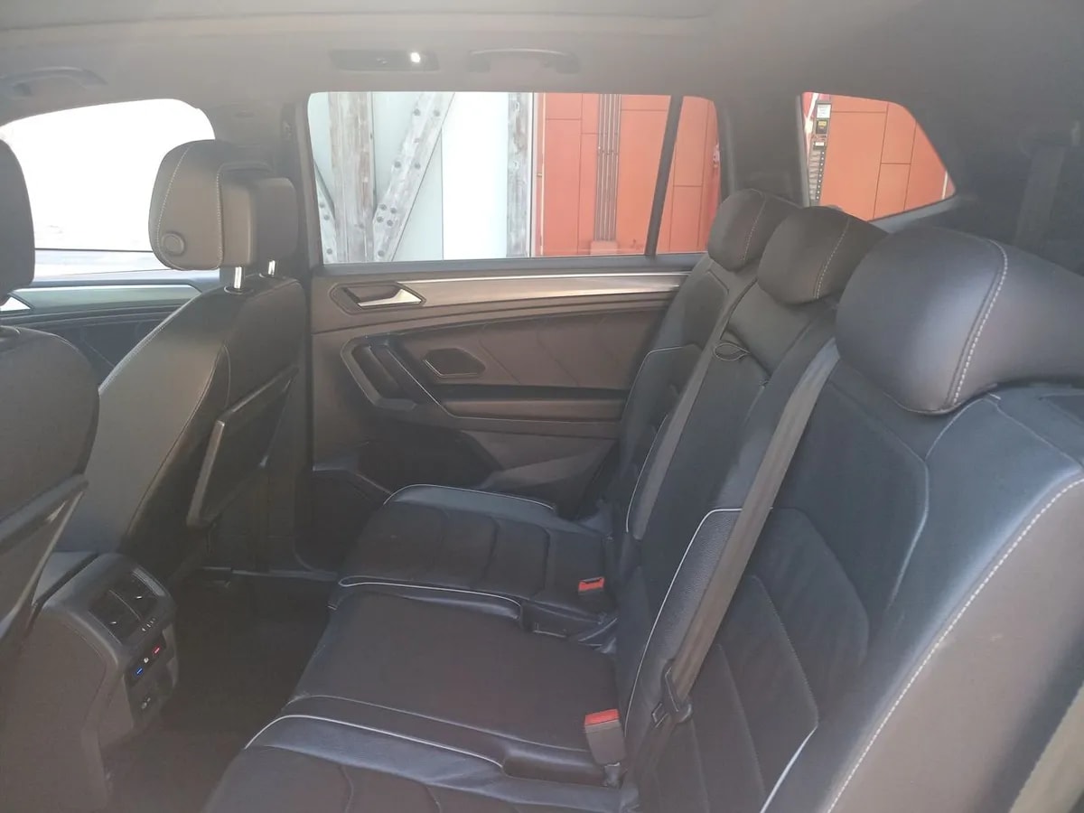 Volkswagen Tiguan 2.0 Tsi R-Line 4motion 220hp 3row At 5p año 2021
