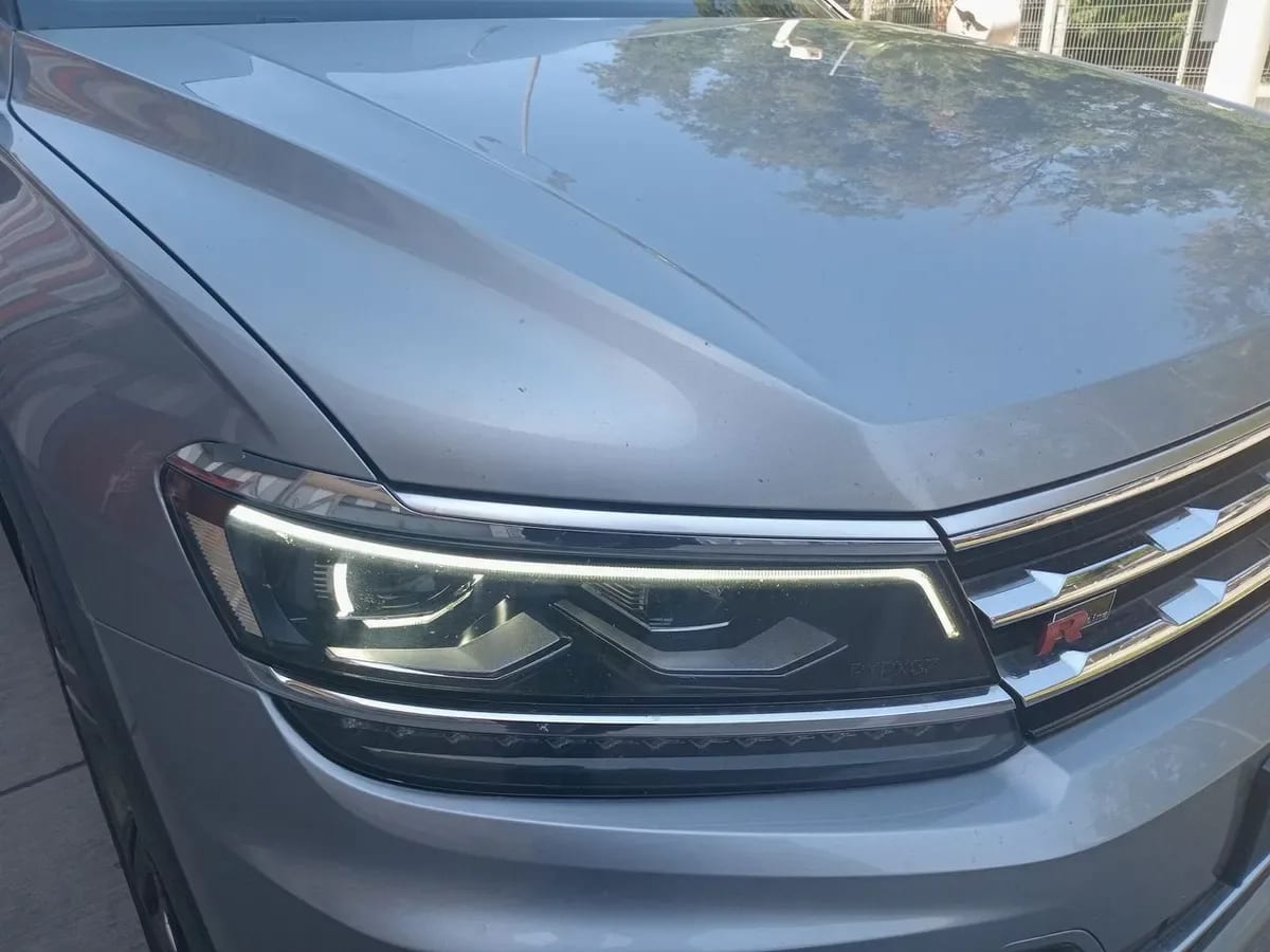 Volkswagen Tiguan 2.0 Tsi R-Line 4motion 220hp 3row At 5p año 2021