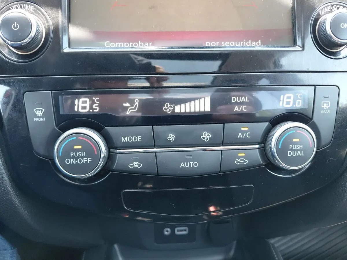 Nissan X-Trail 2.5 Advance Mc 4x2 Cvt At 5p año 2023