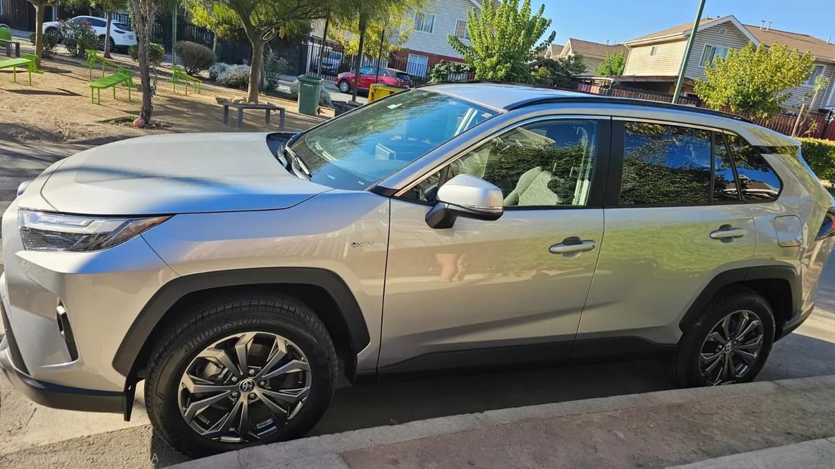 TOYOTA RAV4 2.5 Xle Hv At Hibrido año 2026