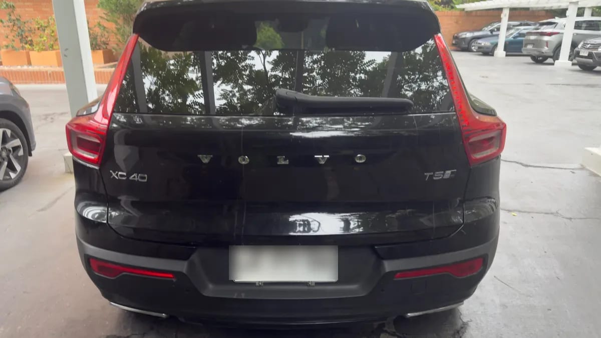 VOLVO XC40 2.0 T5 Cross Country R-Design Plus At 4x4 año 2019