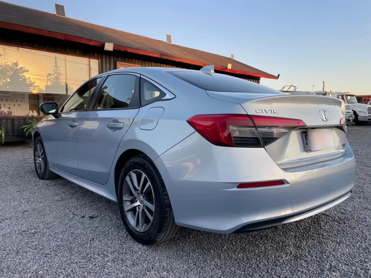 Honda Civic Ex 1.4t At año 2023