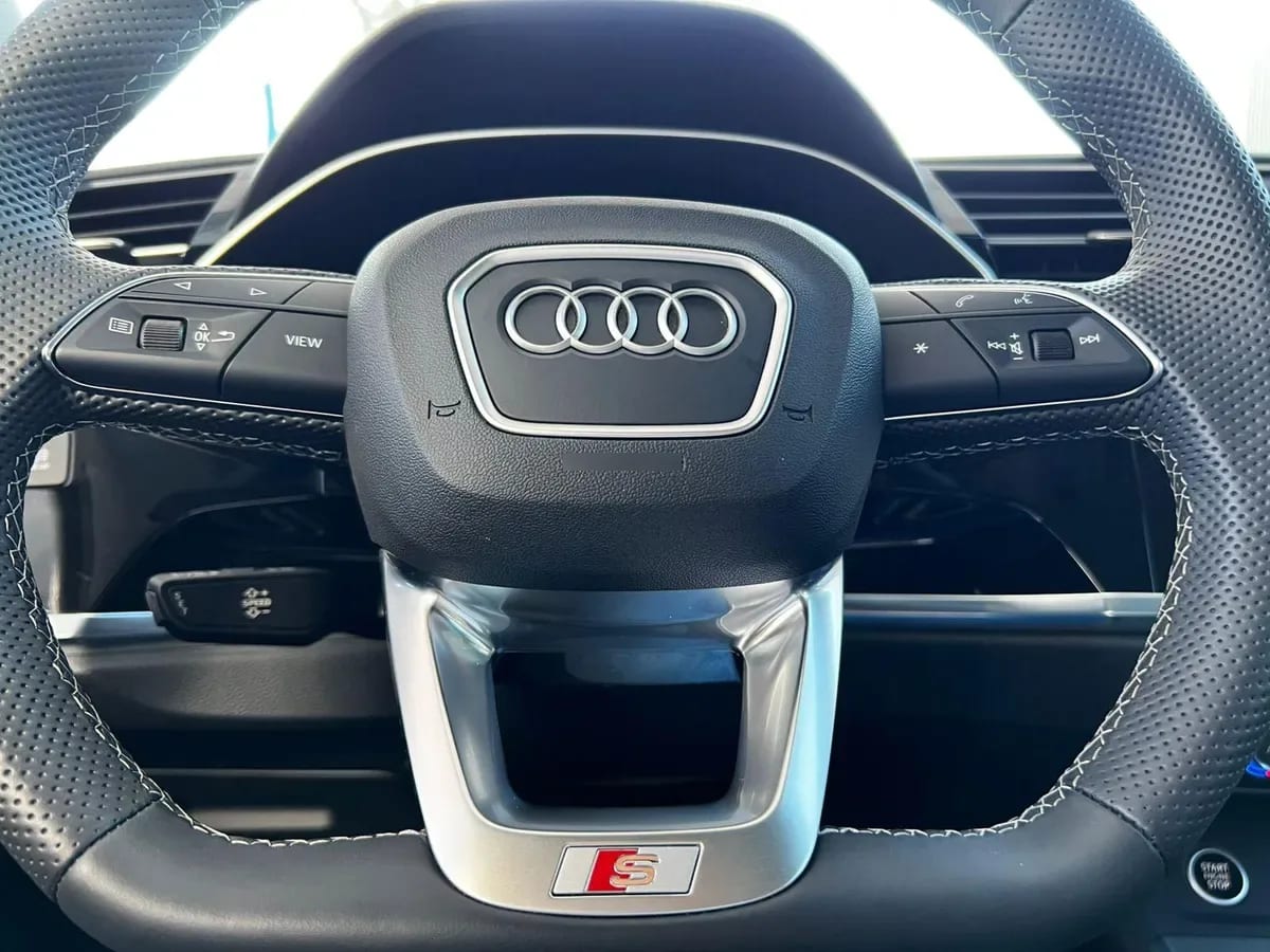 Audi Q3 40 Tfsi 2.0 S Line año 2025