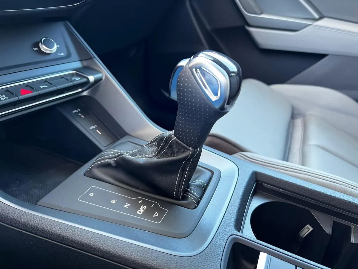Audi Q3 40 Tfsi 2.0 S Line año 2025