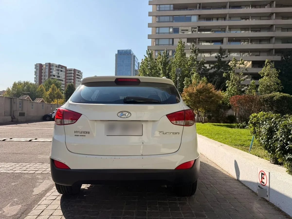Hyundai Tucson 2.0 Gl 4x4 Ac 2ab Abs At año 2011