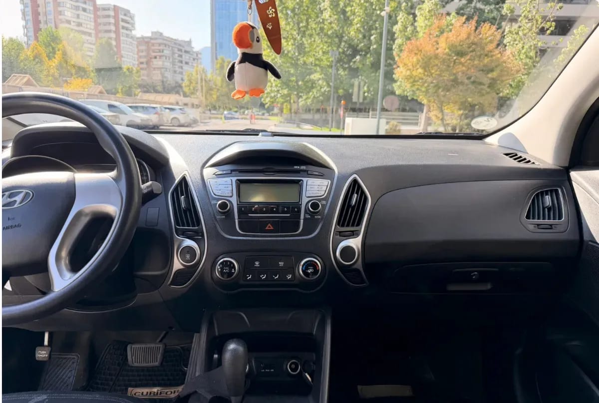 Hyundai Tucson 2.0 Gl 4x4 Ac 2ab Abs At año 2011